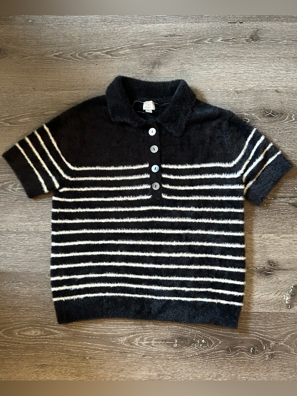 NWT Small A New Day Black & White Soft Fuzzy Short Sleeve Sweater